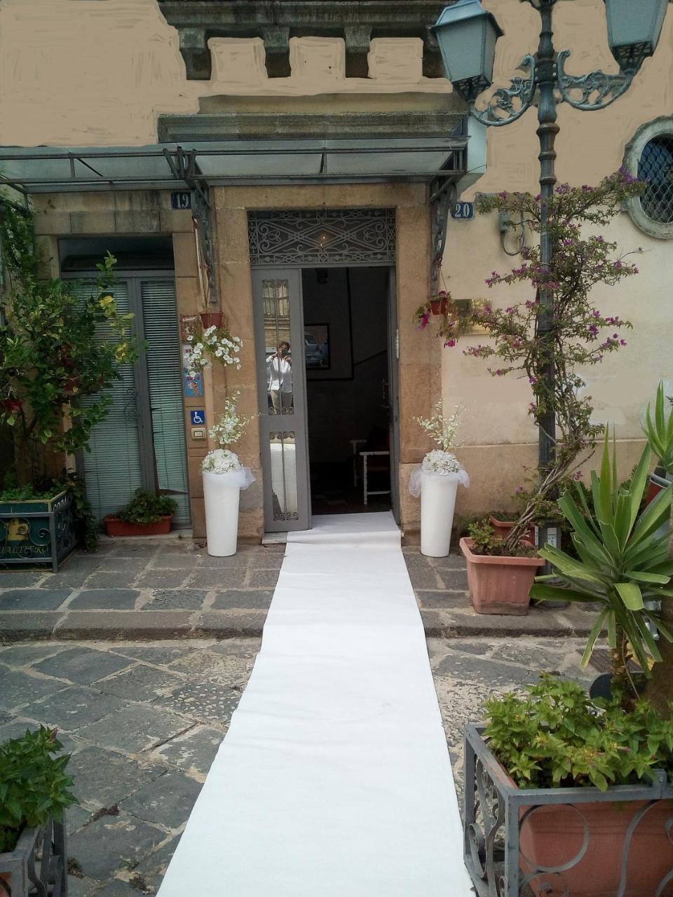 Gualtiero Camere & Suite Caltagirone Ngoại thất bức ảnh
